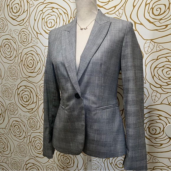 Zara Classic one button Women's Blazer - Picture 3 of 7